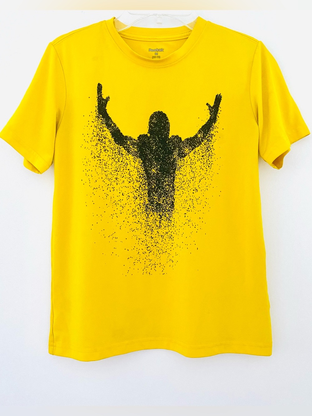 🏈BOYS Reebok Yellow “Football” Graphic Sports Shirt SZ M (y)